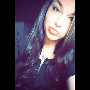 Meet your Posher, Deanna